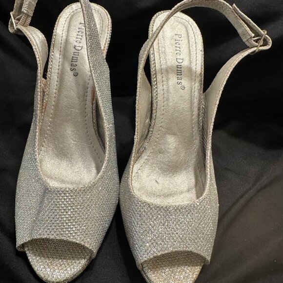 Pierre Dumas Womens Silver/Glitter Ankle Strap Dress High Heels- 8 1/2 preowned - Picture 1 of 3